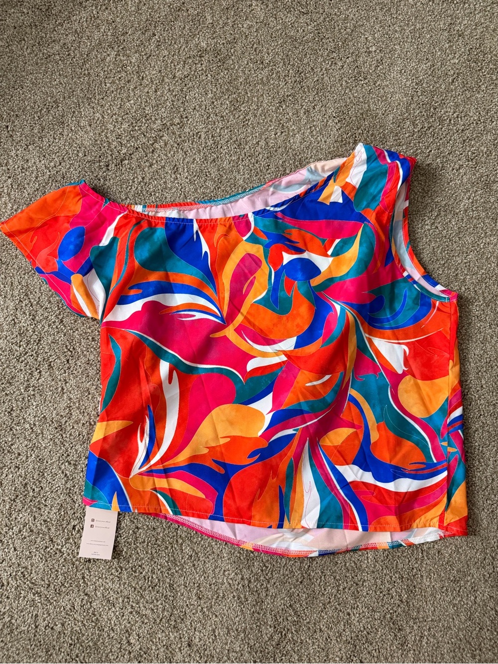 *NWT* Multicolor Abstract Scoop-Neck Blouse